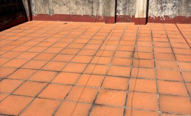 OPORTUNIDAD VENTA PH A RECICLAR! EN PALOMAR HAEDO