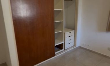Casa en alquiler en Ramos Mejia Sur