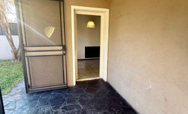 Casa en alquiler en Ramos Mejia Sur