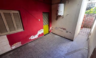 Venta PH PB 2 amb Apto Credi a REFACCIONAR Caseros