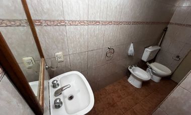 Venta PH PB 2 amb Apto Credi a REFACCIONAR Caseros