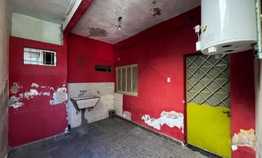 Venta PH PB 2 amb Apto Credi a REFACCIONAR Caseros
