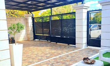 CASA 5 AMBIENTES EN VENTA PILAR /PATIO Y COCHERA