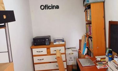 CASA 5 AMBIENTES EN VENTA PILAR /PATIO Y COCHERA