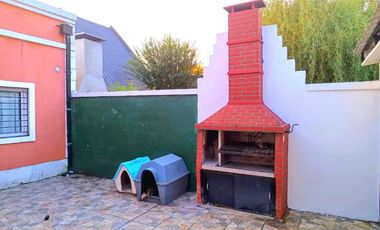 CASA 5 AMBIENTES EN VENTA PILAR /PATIO Y COCHERA