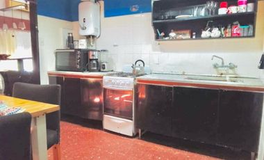 CASA 4 AMBIENTES VENTA ESCALADA BUENA UBICACION