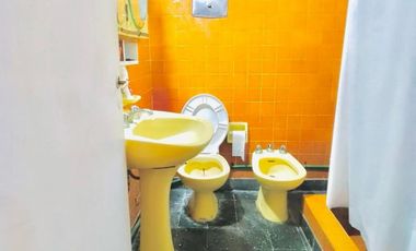 CASA 4 AMBIENTES VENTA ESCALADA BUENA UBICACION