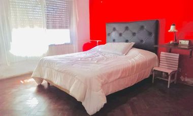 CASA 4 AMBIENTES VENTA ESCALADA BUENA UBICACION