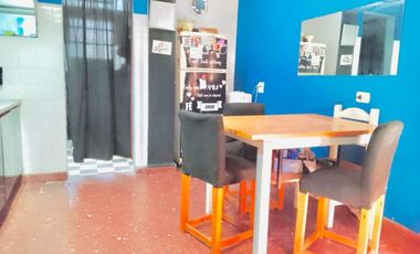 CASA 4 AMBIENTES VENTA ESCALADA BUENA UBICACION