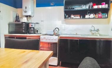 CASA 4 AMBIENTES VENTA ESCALADA BUENA UBICACION