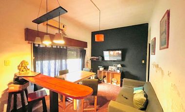CASA 4 AMBIENTES VENTA ESCALADA BUENA UBICACION