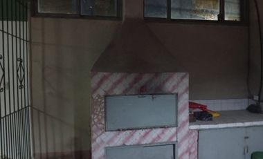 VENTA CASA 3AMB/2LOCALES FRENTE EN CLAYPOLE