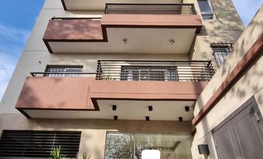 Departamento 2 ambientes Lanús balcon