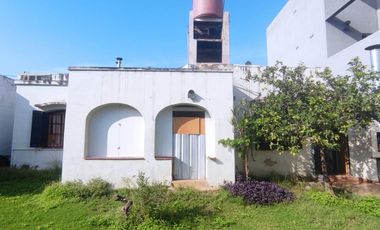 CASA ALTO ALBERDI 4 DORMITORIOS 400M2 LOTE PROPIO