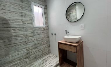 VENTA CASA 3 AMB - ITUZAINGO CENTRO