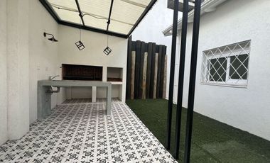 VENTA CASA 3 AMB - ITUZAINGO CENTRO