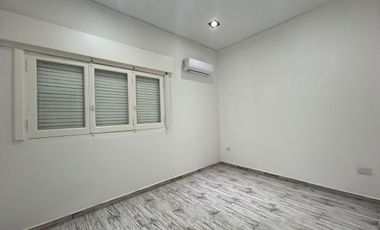 VENTA CASA 3 AMB - ITUZAINGO CENTRO