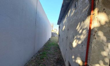 MORON LOTE 300 METROS CASA 3 AMBIENTES OPORTUNIDAD