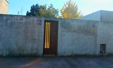 MORON LOTE 300 METROS CASA 3 AMBIENTES OPORTUNIDAD