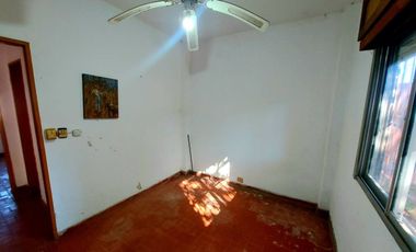 MORON LOTE 300 METROS CASA 3 AMBIENTES OPORTUNIDAD