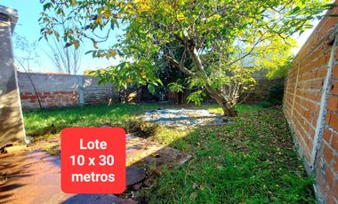 MORON LOTE 300 METROS CASA 3 AMBIENTES OPORTUNIDAD