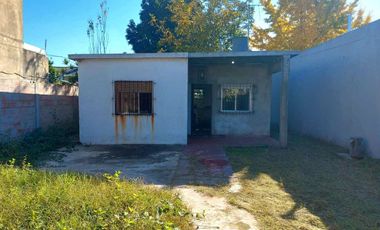 MORON LOTE 300 METROS CASA 3 AMBIENTES OPORTUNIDAD