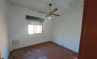 MORON LOTE 300 METROS CASA 3 AMBIENTES OPORTUNIDAD