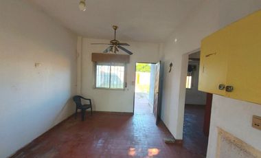 MORON LOTE 300 METROS CASA 3 AMBIENTES OPORTUNIDAD