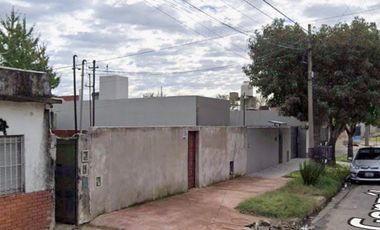 MORON LOTE 300 METROS CASA 3 AMBIENTES OPORTUNIDAD
