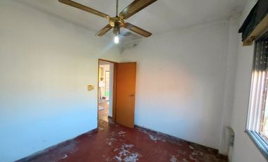 MORON LOTE 300 METROS CASA 3 AMBIENTES OPORTUNIDAD
