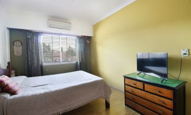 VENTA CASA 5 AMBIENTES CON PILETA MONTE GRANDE