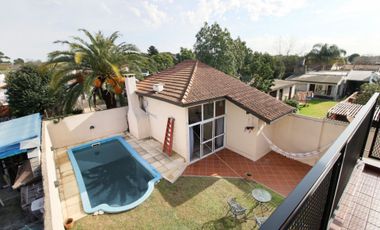 VENTA CASA 5 AMBIENTES CON PILETA MONTE GRANDE