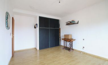 VENTA CASA 5 AMBIENTES CON PILETA MONTE GRANDE