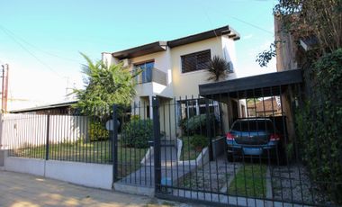 VENTA CASA 5 AMBIENTES CON PILETA MONTE GRANDE