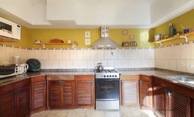 VENTA CASA 5 AMBIENTES CON PILETA MONTE GRANDE