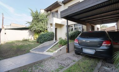 VENTA CASA 5 AMBIENTES CON PILETA MONTE GRANDE