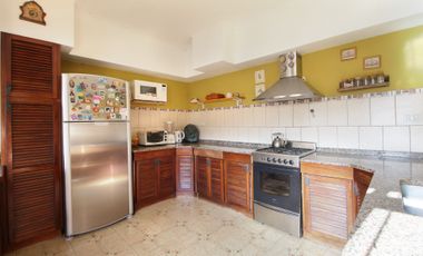 VENTA CASA 5 AMBIENTES CON PILETA MONTE GRANDE