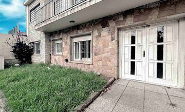 VENTA PH 2 ambientes Planta Baja - Punta Mogotes
