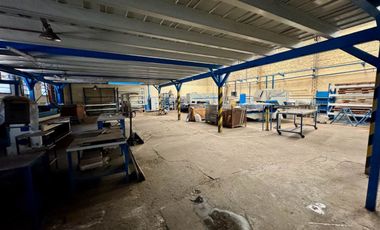 VENTA - GALPON DE 600m2 en España y Hospitales
