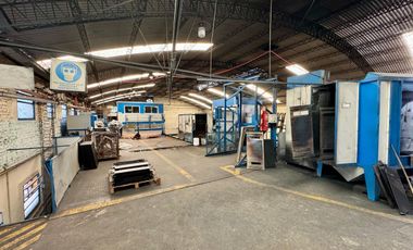 VENTA - GALPON DE 600m2 en España y Hospitales