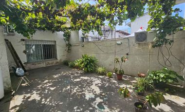 Venta ph 3 ambientes a reciclar. Quilmes Oeste