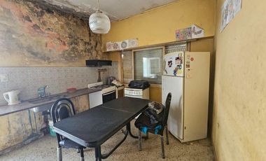 Venta ph 3 ambientes a reciclar. Quilmes Oeste