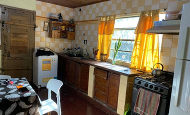 VENTA CASA 3 AMB. A RECICLAR  BARRIO DON EMILIO