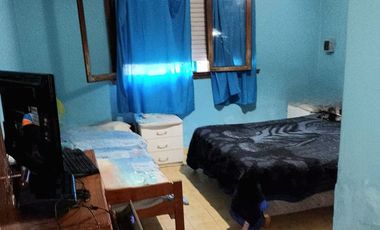 VENTA CASA 3 AMB. A RECICLAR  BARRIO DON EMILIO