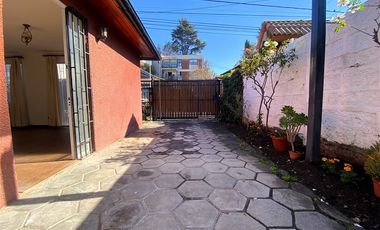 Casa en Arriendo en LOS ALIAGA- DUBLE ALMEYDA- COLEGIO SAN AGUSTIN