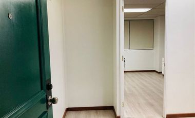 Oficina en Arriendo en Padre Mariano esquina Providencia