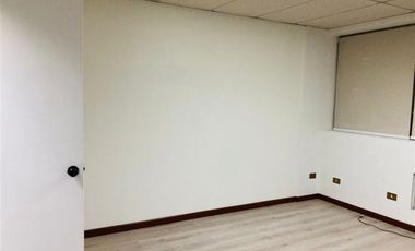 Oficina en Arriendo en Padre Mariano esquina Providencia