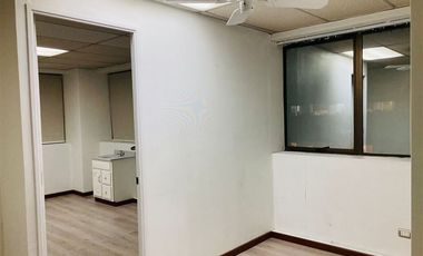 Oficina en Arriendo en Padre Mariano esquina Providencia