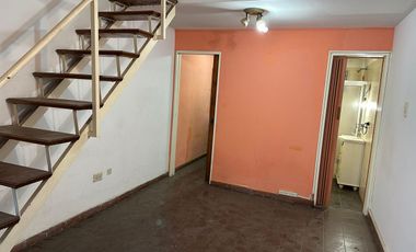 VENTA PH 2 AMBIENTES CON PATIO RAMOS MEJIA
