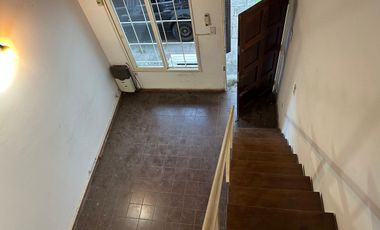 VENTA PH 2 AMBIENTES CON PATIO RAMOS MEJIA